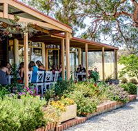 WayWood Wines Cellar Door - New Castle Holiday