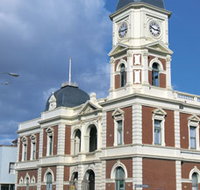 Goatcher Curtain - New Castle Holiday