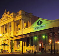 The World Theatre - New Castle Holiday