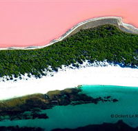 Lake Hillier - New Castle Holiday