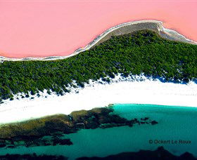 Lake Hillier - New Castle Holiday 0