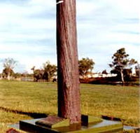 The Flood Memorial or The Stump - New Castle Holiday