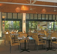 Treetops Restaurant - New Castle Holiday