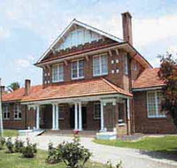 Hay War Memorial High School Museum - New Castle Holiday