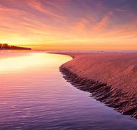 Saunders Beach - New Castle Holiday