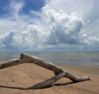 Toolakea Beach - New Castle Holiday