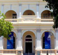 Perc Tucker Regional Gallery - New Castle Holiday