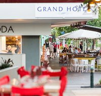 Palmer Street - New Castle Holiday