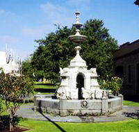 Cave Gardens - New Castle Holiday