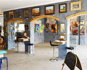 Splatter Gallery And Art Studio - New Castle Holiday 0