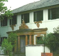 Two-Foot Heritage Walk - New Castle Holiday