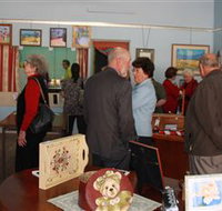 Peak Hill Art Gallery - New Castle Holiday