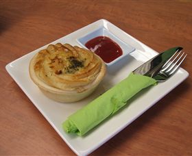 1u Cafe - New Castle Holiday 1