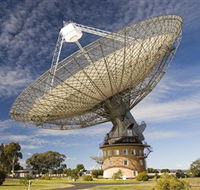 CSIRO Parkes Radio Telescope - New Castle Holiday