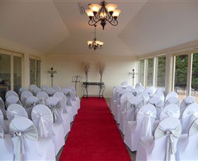 The Tangled Maze & Mistydowns Nursery - New Castle Holiday 4