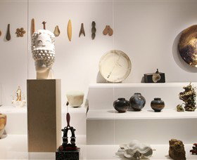 Shepparton Art Museum (SAM) - New Castle Holiday 0