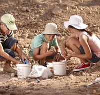 Mt Hay Gemstone Tourist Park - New Castle Holiday