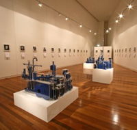 Wagga Wagga Art Gallery - New Castle Holiday