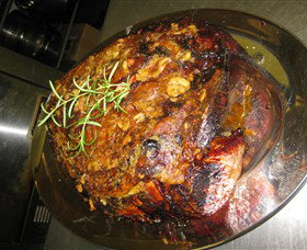 Hook And Spoon - New Castle Holiday 3