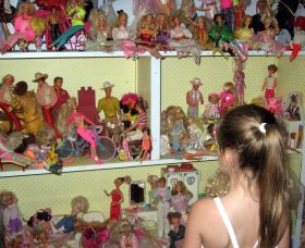 Gerogery Doll Museum - New Castle Holiday 0