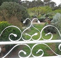 Garden Gate of Inverleigh - New Castle Holiday