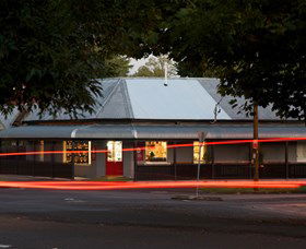 Byng Street Local Store - New Castle Holiday 0