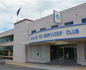Shadforth NSW New Castle Holiday