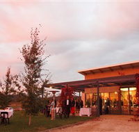 Amulet Vineyard and Beechworth Cider - New Castle Holiday