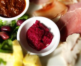 Amulet Vineyard And Beechworth Cider - New Castle Holiday 5