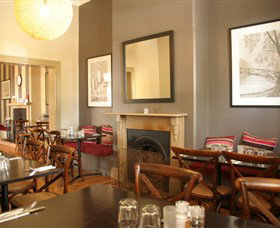 Gerry's @ The Commercial Hotel - New Castle Holiday 1