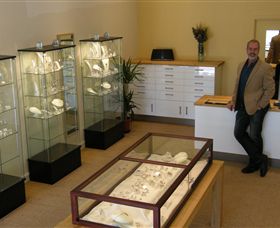 Ixtlan Melbourne Jewellery Store - New Castle Holiday 1