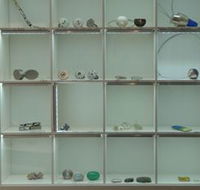 Bilk Gallery for contemporary metal and glass - New Castle Holiday