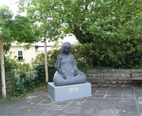 Peace Memorial - New Castle Holiday 1