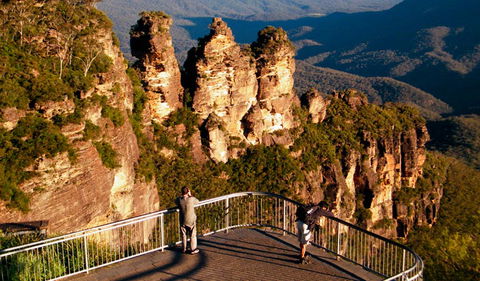 Echo Point Lookout (Three Sisters) - New Castle Holiday 0