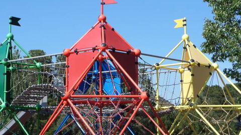 Fadden Pines Playground - New Castle Holiday 3
