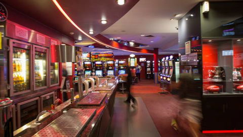 Ainslie Football And Social Club - New Castle Holiday 4