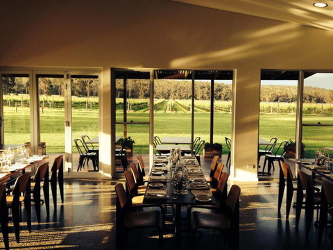 Narkoojee Winery - New Castle Holiday 0