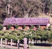 Undercliff Winery and Gallery - New Castle Holiday