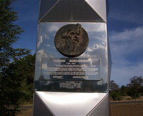 Tadeusz Kosciuszko Monument - New Castle Holiday 2