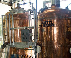 Bullant Brewery - New Castle Holiday 3