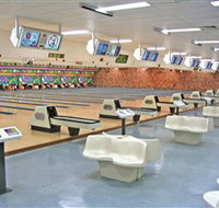 Bateau Bay Ten Pin Bowl - New Castle Holiday