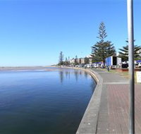 The Entrance Coast to Lake Walk - New Castle Holiday
