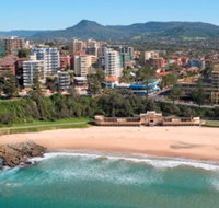 North Wollongong Beach - New Castle Holiday