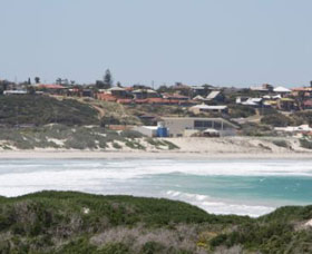 Back Beach - Geraldton - New Castle Holiday 0
