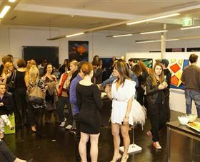 Bondi Art Lounge - New Castle Holiday 0