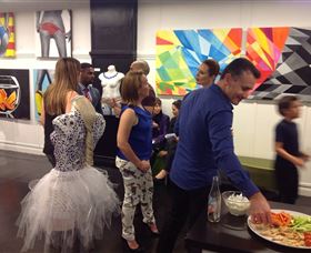 Bondi Art Lounge - New Castle Holiday 6