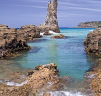 Cathedral Rocks - New Castle Holiday