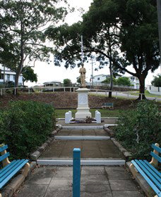 Manly War Memorial - New Castle Holiday 2