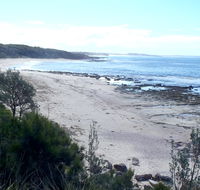 Monument Beach picnic area - New Castle Holiday