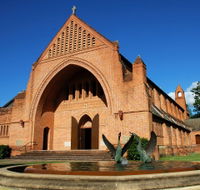 Christ Church Cathedral Grafton - New Castle Holiday